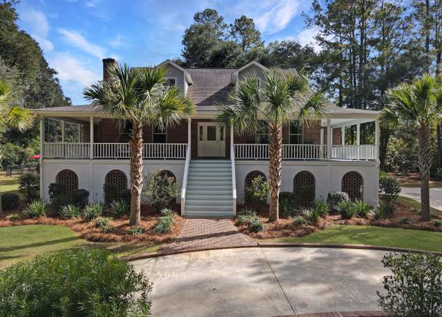 Property at 102 Flud St, Summerville, SC 29483, 4 beds, 4.5 baths