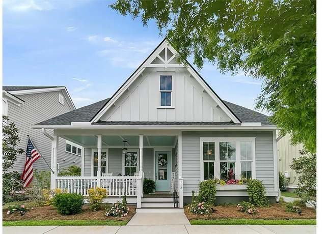 Property at 113 Sugarberry Way, Summerville, SC 29485, 3 beds, 2.5 baths