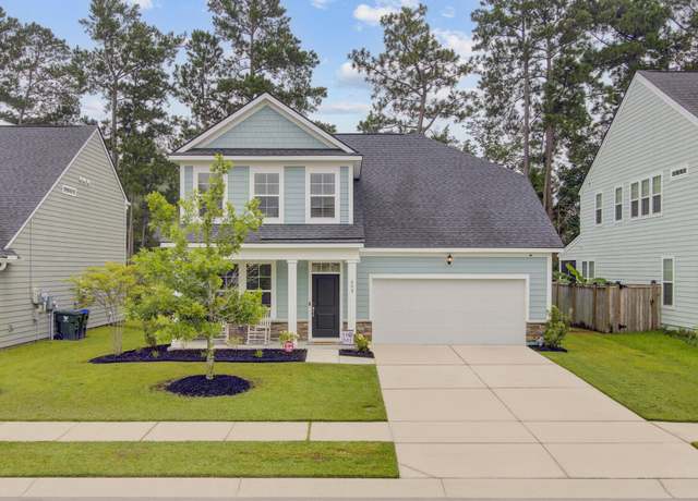Property at 608 S Pointe Blvd, Summerville, SC 29483, 4 beds, 2.5 baths