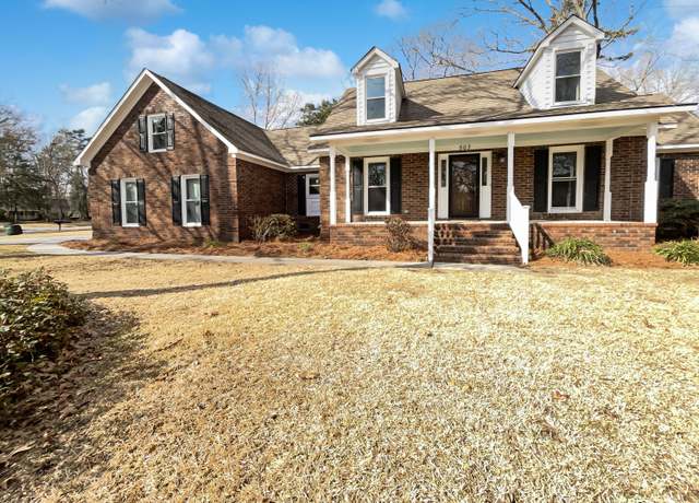 Property at 503 Middleton Blvd, Summerville, SC 29485, 6 beds, 4 baths