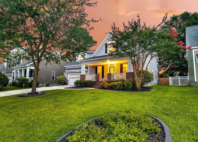 Property at 114 Marshside Dr, Summerville, SC 29485, 4 beds, 2.5 baths