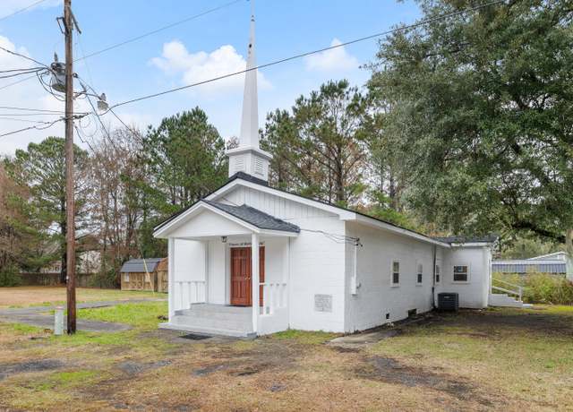 Property at 0 Bennett Charles Rd, Mount Pleasant, SC 29466, 3 beds, 1.5 baths