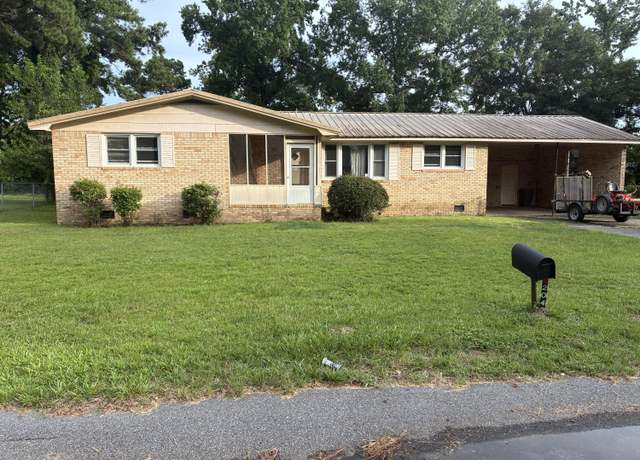 Property at 2042 Staley St, Orangeburg, SC 29115, 3 beds, 1.5 baths