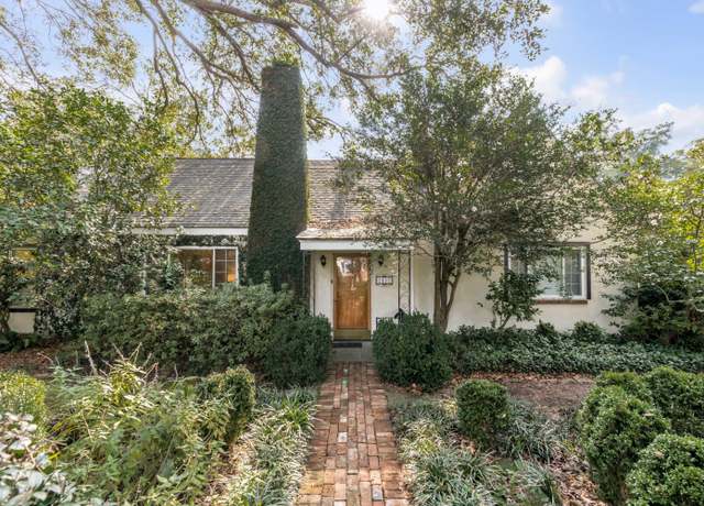 Property at 2137 Wappoo Dr, Charleston, SC 29412, 3 beds, 2 baths