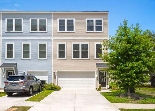 Property at 2000 Callaway Cir, Hanahan, SC 29410, 4 beds, 3.5 baths