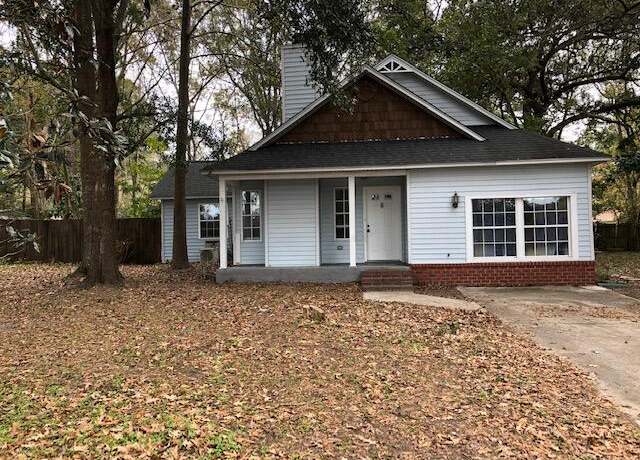 Property at 131 Hummingbird Ave, Ladson, SC 29456, 4 beds, 2 baths