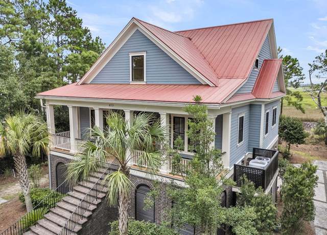 Property at 409 Buffware Ct, Charleston, SC 29492, 4 beds, 3.5 baths