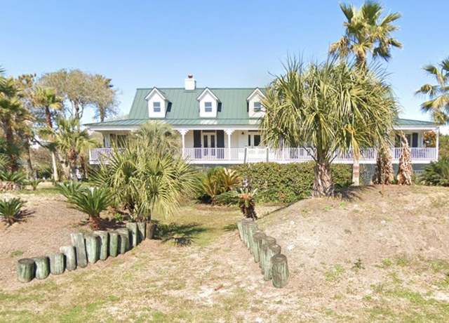 Property at 214 Charleston Blvd, Isle Of Palms, SC 29451, 6 beds, 5.5 baths