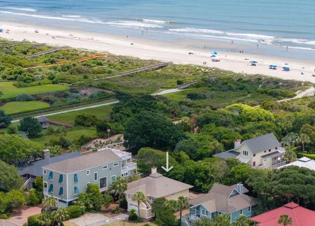 Property at 30 Beachside Dr, Isle Of Palms, SC 29451, 3 beds, 2 baths