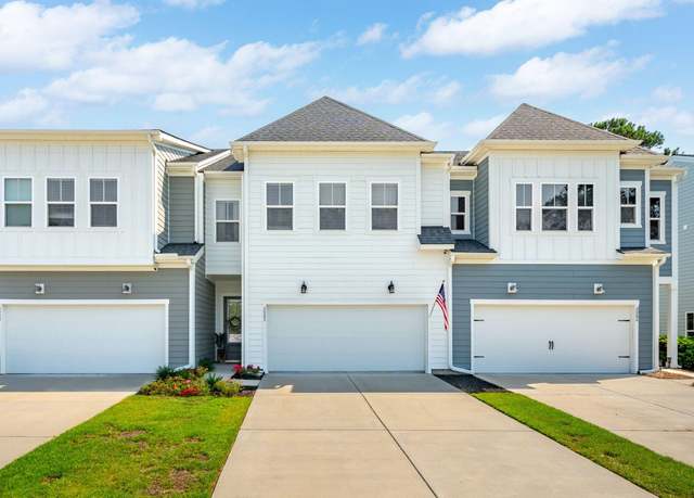 Property at 3082 Emma Ln, Mount Pleasant, SC 29466, 3 beds, 2.5 baths