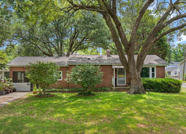 Property at 1549 N Avalon Cir, Charleston, SC 29407, 3 beds, 1 bath