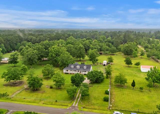 Property at 117 Ponderosa Rd, Summerville, SC 29483, 3 beds, 2 baths