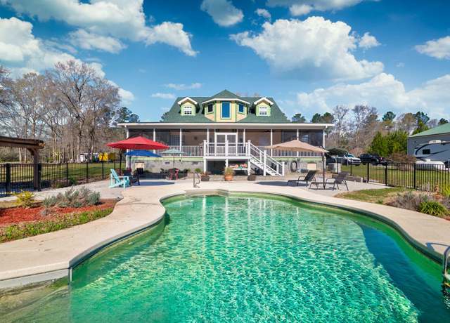 Property at 212 Chester Ln, Cottageville, SC 29435, 3 beds, 2.5 baths