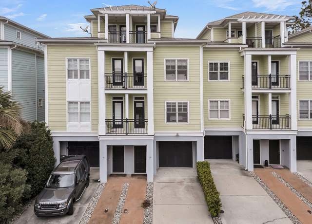 Property at 18 Transom Ct, Charleston, SC 29407, 3 beds, 3.5 baths