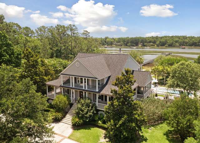 Property at 1972 Long Creek Rd, Wadmalaw Island, SC 29487, 4 beds, 5.5 baths