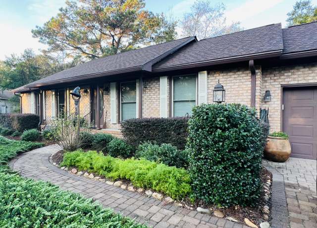 Property at 1039 Grand Concourse St, Charleston, SC 29412, 3 beds, 2 baths