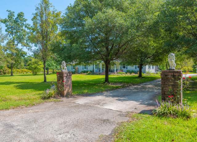 Property at 806 Appii Rd, Moncks Corner, SC 29461, 4 beds, 3 baths