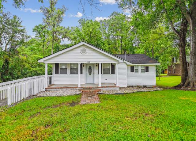 Property at 106 N Pine St, Summerville, SC 29483, 2 beds, 1.5 baths