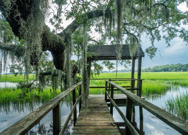 Property at 8467 Middleton Point Ln, Edisto Island, SC 29438