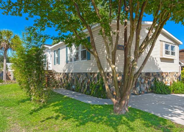 Property at 1616 Refuge Run, Charleston, SC 29412, 3 beds, 2 baths