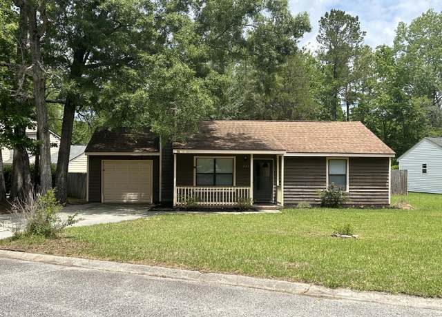 Property at 100 Lexington Pl, Goose Creek, SC 29445, 3 beds, 1 bath
