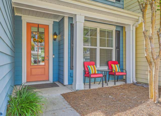 Property at 1817 Chauncys Ct, Mount Pleasant, SC 29466, 4 beds, 2.5 baths