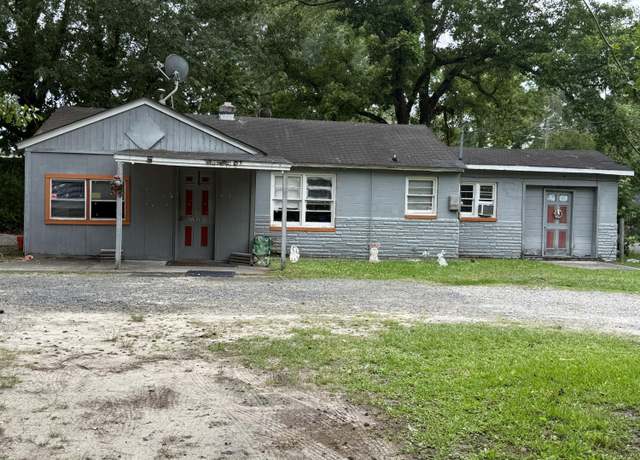 Property at 715 Yew St, Charleston, SC 29407, 3 beds, 2 baths