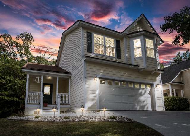 Property at 675 Fair Spring Dr, Charleston, SC 29414, 3 beds, 2.5 baths