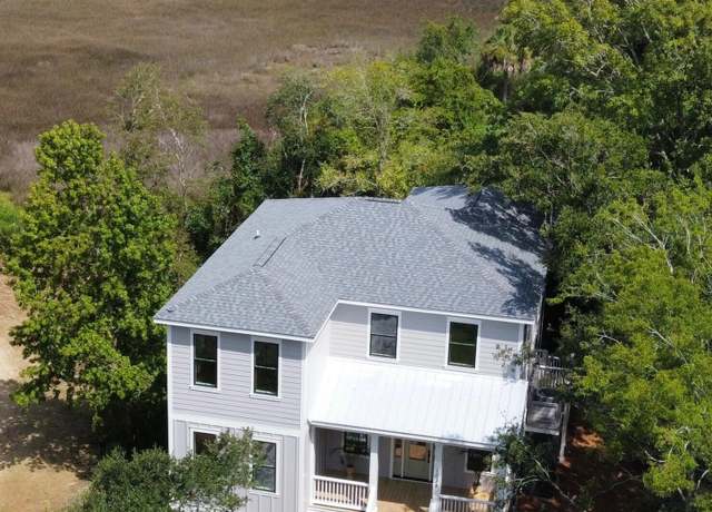 Property at 2038 Riverbend Dr, Charleston, SC 29412, 3 beds, 2.5 baths