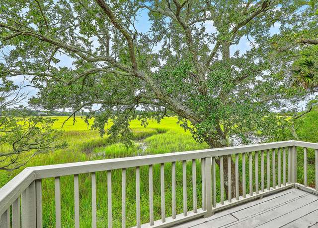Property at 638 Harbor Creek Pl #19, Charleston, SC 29412, 2 beds, 2.5 baths