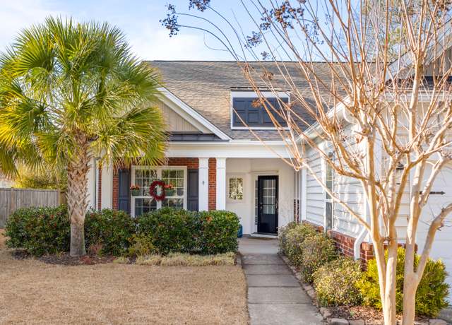 Property at 1589 Pixley St, Charleston, SC 29414, 3 beds, 3 baths