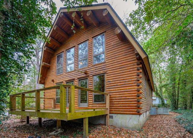 Property at 415 W Carolina Ave, Summerville, SC 29483, 5 beds, 3.5 baths
