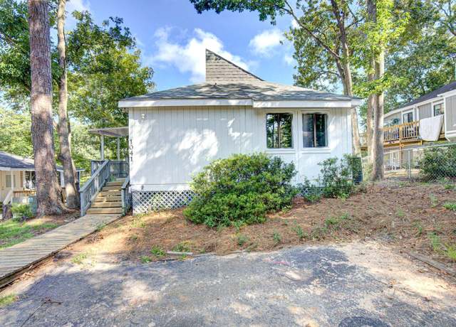 Property at 1041 Huran Ln, Santee, SC 29142, 2 beds, 2 baths