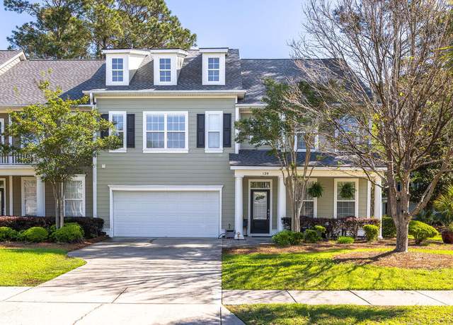 Property at 120 Fresh Meadow Ln, Mount Pleasant, SC 29466, 3 beds, 3.5 baths