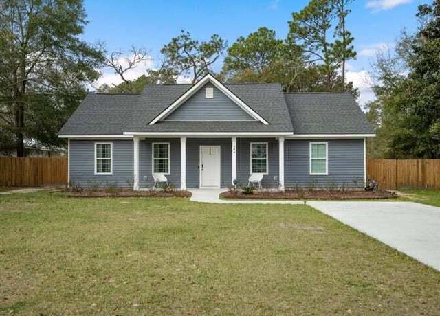 Property at 309 Meadow St, Walterboro, SC 29488, 3 beds, 2 baths