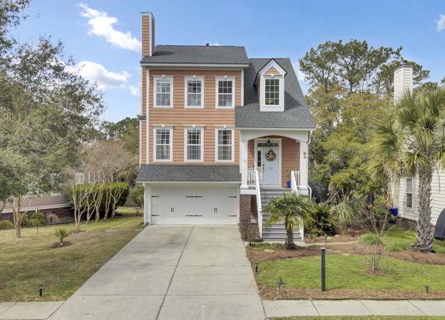Property at 1428 Bloomingdale Ln, Mount Pleasant, SC 29466, 4 beds, 3.5 baths