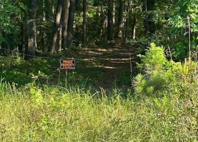Property at 6880 Bloomville Rd, Manning, SC 29102, 4 beds, 2 baths