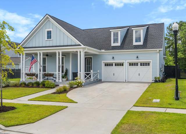 Property at 105 Philips Park St, Summerville, SC 29486, 4 beds, 3 baths