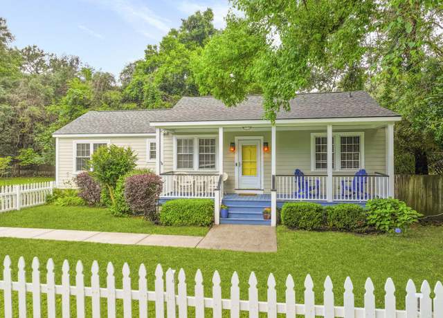 Property at 2343 Herndon Dr, Charleston, SC 29414, 3 beds, 2 baths