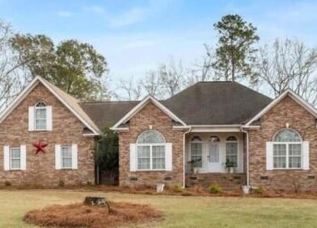 Property at 2021 NW Griffith Dr, Orangeburg, SC 29118, 4 beds, 2.5 baths