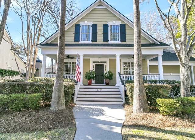 Property at 1992 Pierce St, Charleston, SC 29492, 4 beds, 3.5 baths