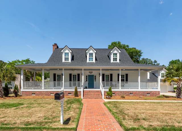 Property at 2001 Baltusrol Ct, Summerville, SC 29483, 3 beds, 2.5 baths