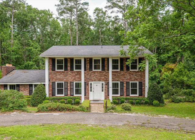 Property at 1019 Pinon Rd, North Augusta, SC 29841, 5 beds, 2.5 baths