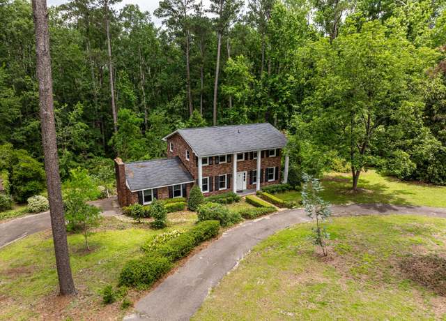 Property at 1019 Pinon Rd, North Augusta, SC 29841, 5 beds, 2.5 baths