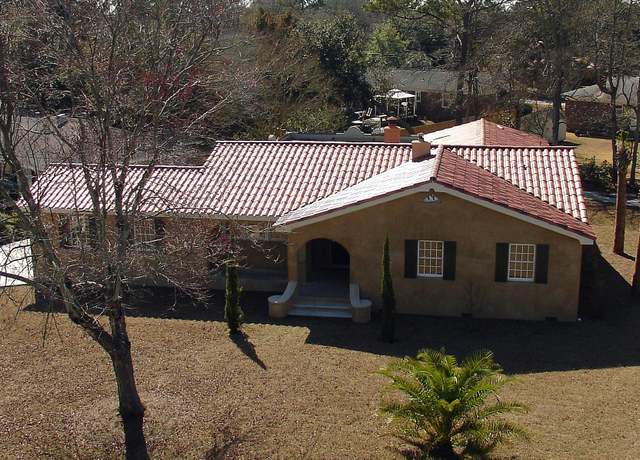Property at 339 Cabell St, Charleston, SC 29407, 4 beds, 3 baths