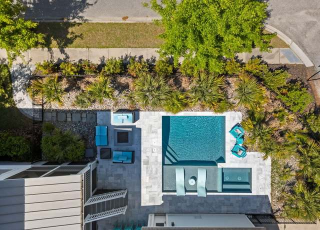 Property at 1659 Pierce St, Daniel Island, SC 29492, 3 beds, 2.5 baths