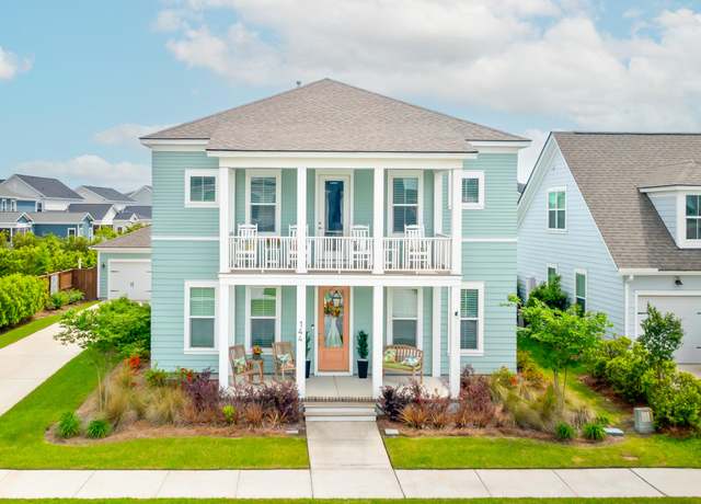 Property at 144 Sandy Bend Ln, Summerville, SC 29486, 4 beds, 2.5 baths
