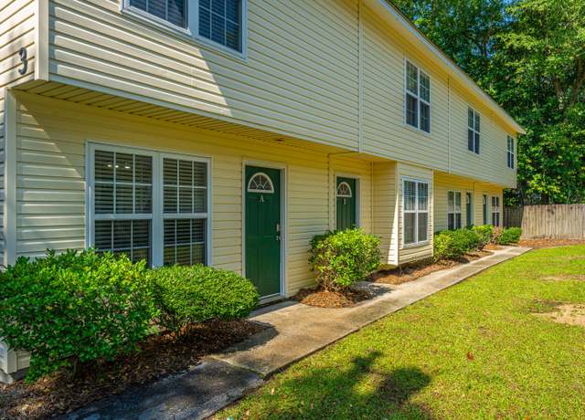 Property at 1423 Ashley River Rd Unit 3a, Charleston, SC 29407, 2 beds, 1.5 baths