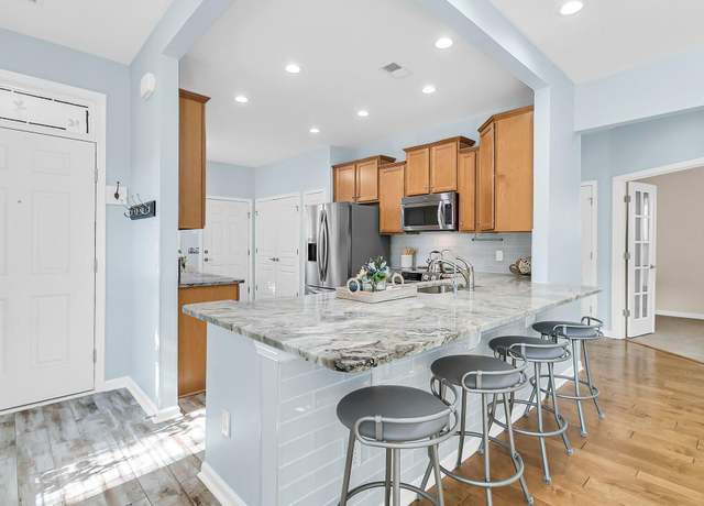 Property at 102 Harbor Point Ct, Summerville, SC 29486, 2 beds, 2 baths