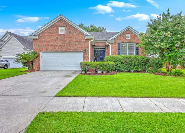 Property at 1868 Palmetto Isle Dr, Mount Pleasant, SC 29466, 3 beds, 2 baths